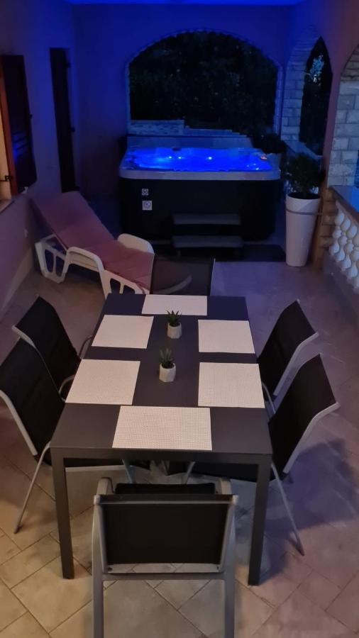 Apartman Joki Novi Vinodolski Eksteriør billede
